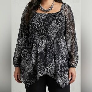 LOVE & LEGEND Black and White Smocked Bodice Handkerchief Hem Blouse size 16